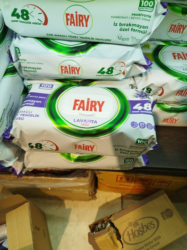 دستمال مرطوب پاککننده سطوح Fairy Surface Clean Wipes – 100 عددی